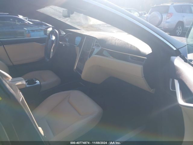 2015 TESLA MODEL S 5YJSA1H24FFP68947 Photo 4