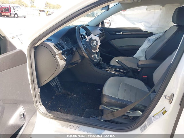 1VWBS7A37FC108348 Volkswagen Passat 1.8t Sport
