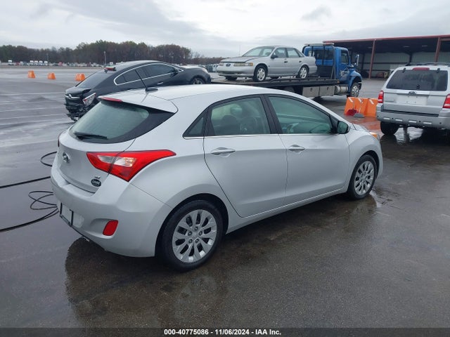 Hyundai ELANTRA GT 2017 KMHD35LH3HU376456 Image 4