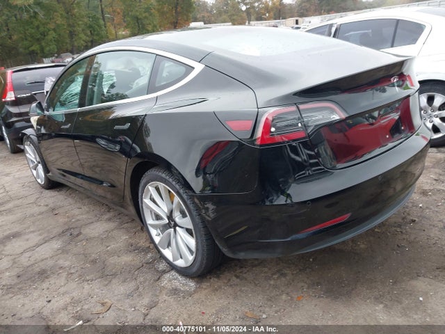 2018 TESLA MODEL 3 5YJ3E1EA6JF175832 Photo 2