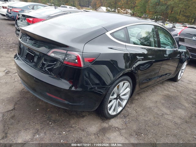2018 TESLA MODEL 3 5YJ3E1EA6JF175832 Photo 3