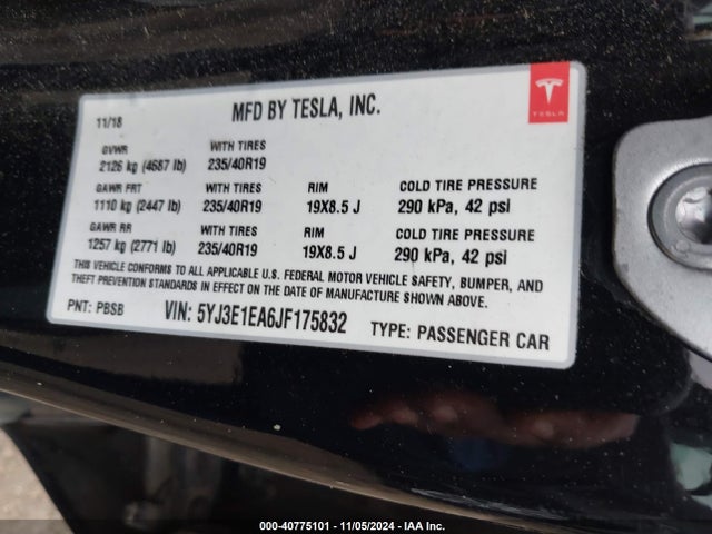 2018 TESLA MODEL 3 5YJ3E1EA6JF175832 Photo 8