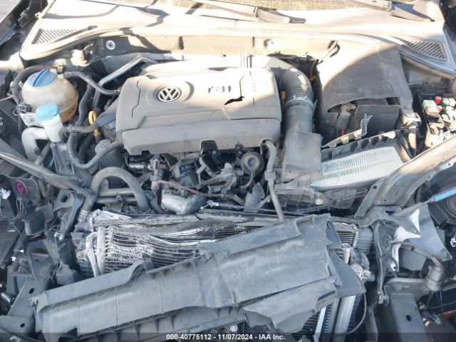 1VWBT7A3XHC011676 Volkswagen Passat 1.8t Se