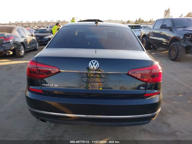 1VWBT7A3XHC011676 Volkswagen Passat 1.8t Se