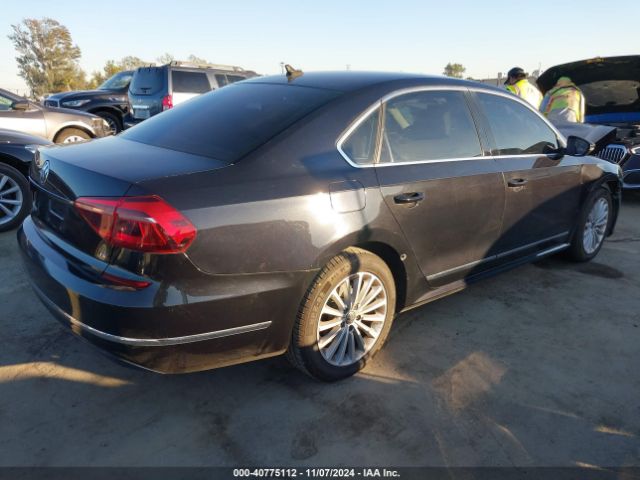1VWBT7A3XHC011676 Volkswagen Passat 1.8t Se