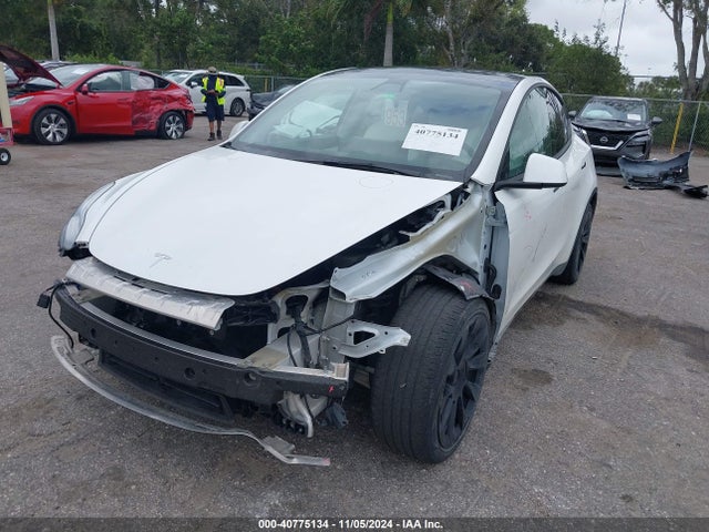 2021 TESLA MODEL Y 5YJYGDEE1MF243687 Photo 5