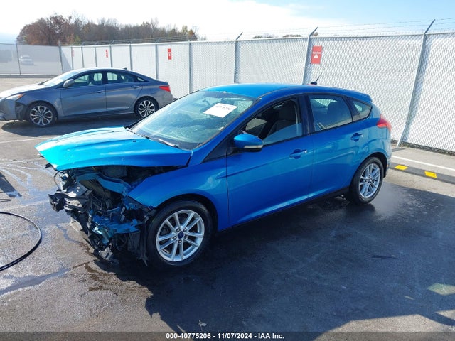 Ford FOCUS SE 2015 1FADP3K25FL367423 Image 2
