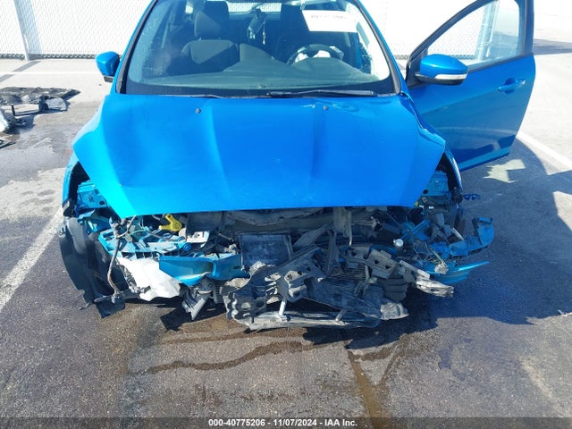Ford FOCUS SE 2015 1FADP3K25FL367423 Image 6