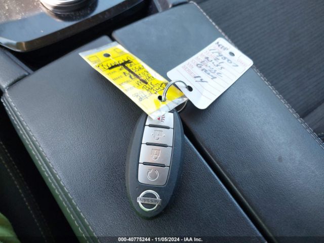 5N1AT3BB2MC782135 Nissan Rogue Sv Intelligent Awd