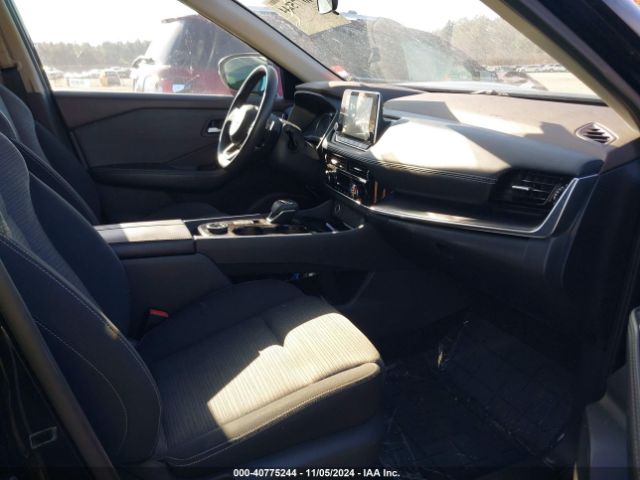 5N1AT3BB2MC782135 Nissan Rogue Sv Intelligent Awd