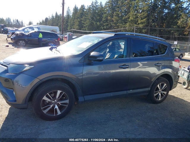 Toyota Rav4 Xle 2017 2T3WFREV9HW335900 Image 14