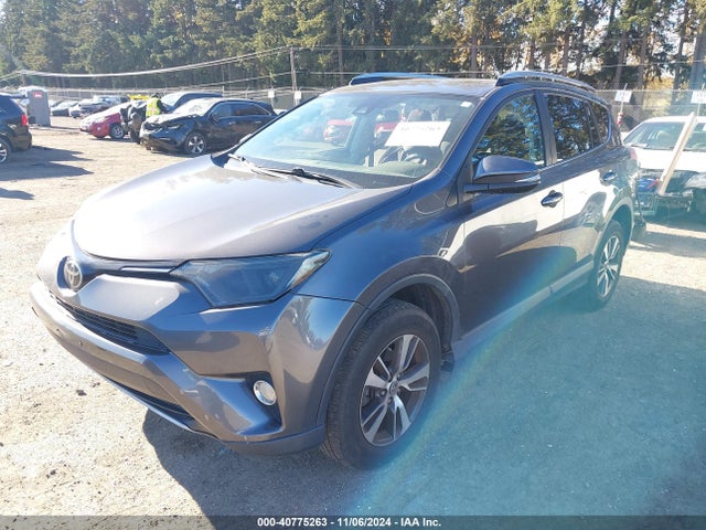 Toyota Rav4 Xle 2017 2T3WFREV9HW335900 Image 2