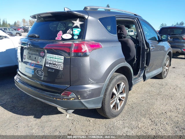Toyota Rav4 Xle 2017 2T3WFREV9HW335900 Image 4