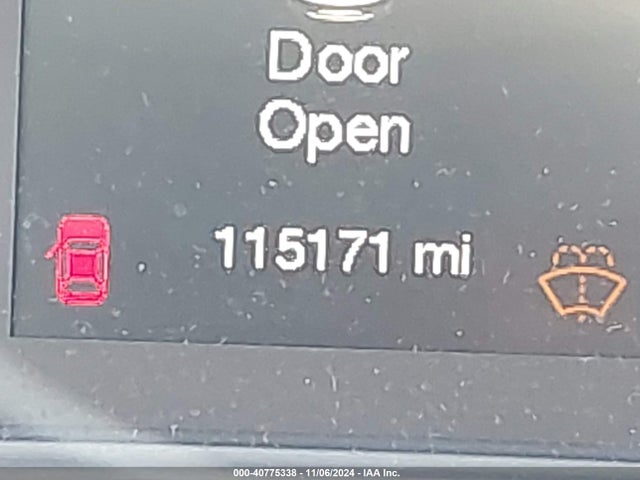 Chrysler 200 Limited 2015 1C3CCCAB7FN715833 Image 26