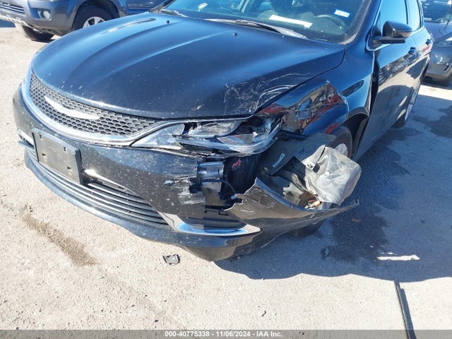 Chrysler 200 Limited 2015 1C3CCCAB7FN715833 Image 17