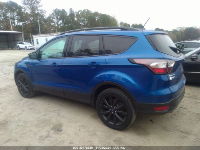 1FMCU0GDXJUA47925 Ford ESCAPE SE
