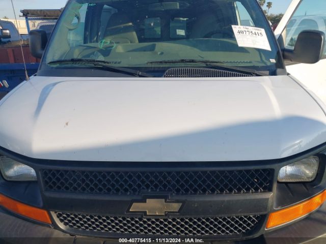 1GCWGGFF8F1223318 Chevrolet Express 2500 Work Van