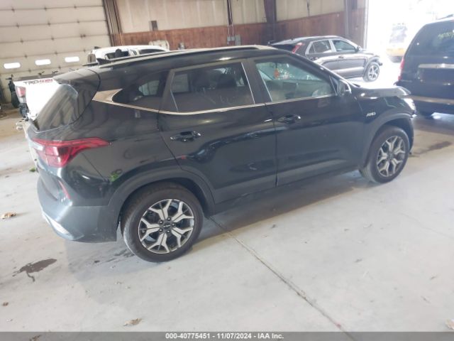 KNDERCAA3N7333697 KIA SELTOS EX