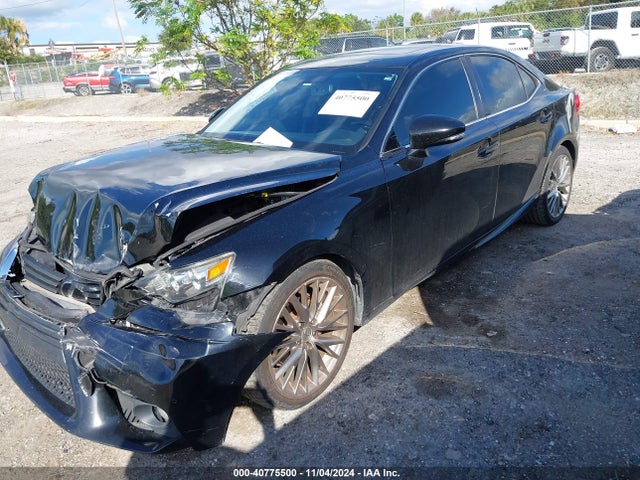 Lexus IS 250 2014 JTHBF1D2XE5001125 Image 2