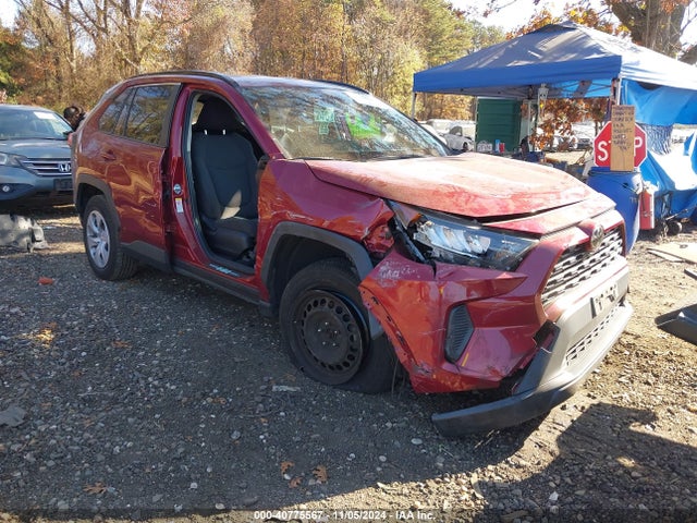 Toyota RAV4 LE 2019 JTMG1RFV1KD013502 Image 1