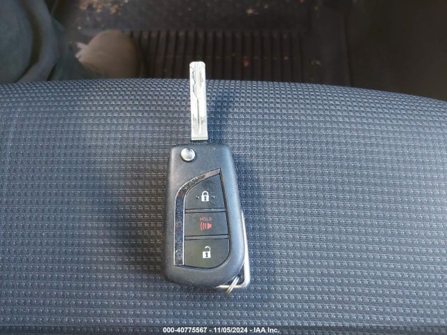 Toyota RAV4 LE 2019 JTMG1RFV1KD013502 Image 11