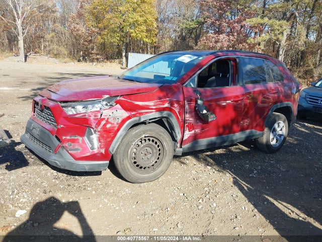 Toyota RAV4 LE 2019 JTMG1RFV1KD013502 Image 2
