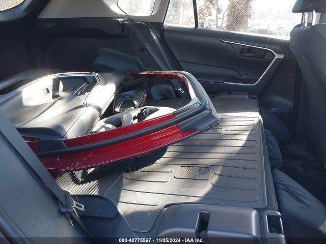 Toyota RAV4 LE 2019 JTMG1RFV1KD013502 Image 8