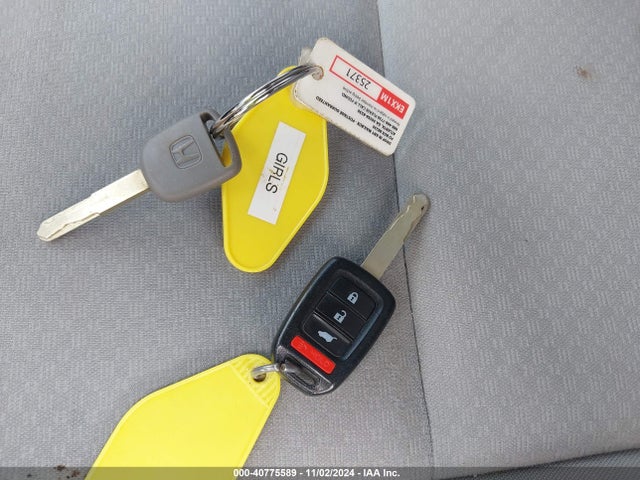 Honda CR-V LX 2015 3CZRM3H37FG707445 Image 11