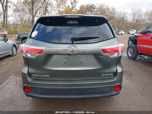 Toyota Highlander Xle V6 2014 5TDJKRFH7ES054383 Image 16