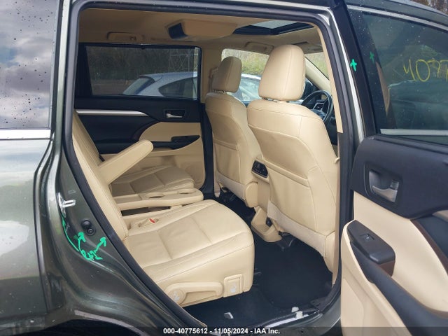 Toyota Highlander Xle V6 2014 5TDJKRFH7ES054383 Image 8