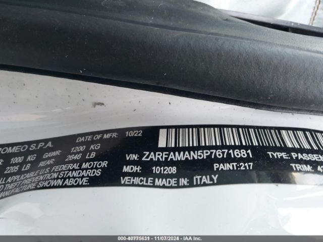 2023 ALFA ROMEO GIULIA ZARFAMAN5P7671681 Photo 8