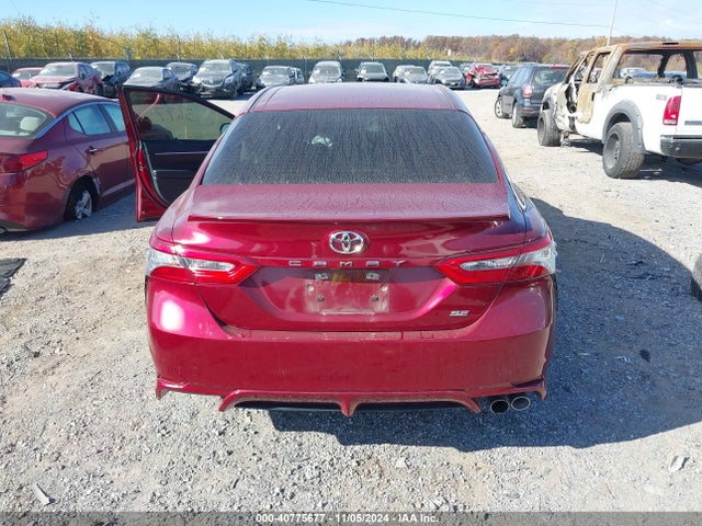 Toyota CAMRY SE 2018 4T1B11HK8JU662495 Image 16