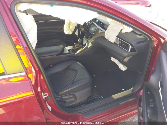 Toyota CAMRY SE 2018 4T1B11HK8JU662495 Image 5