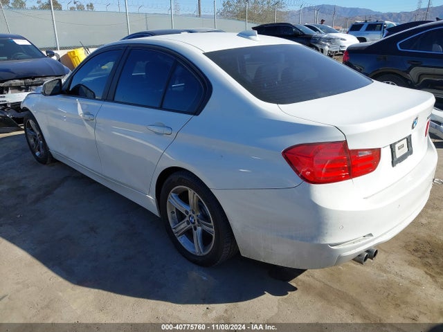 BMW 328I 2015 WBA3A5C50FF610336 Image 3