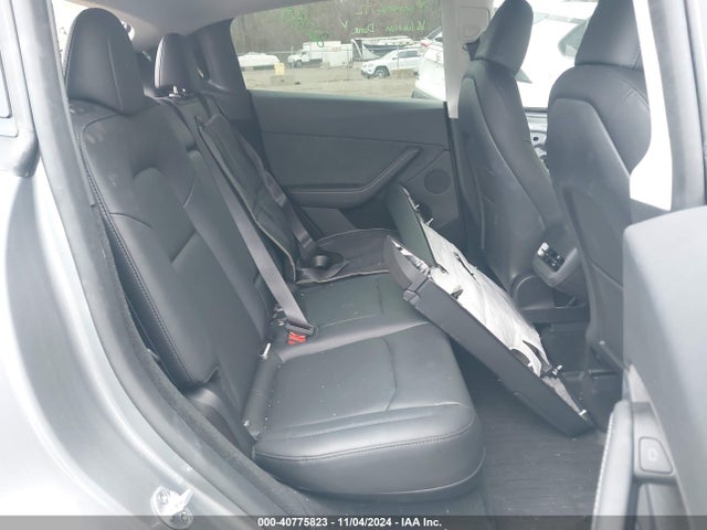 2024 TESLA MODEL Y 7SAYGDEE9RA287962 Photo 7