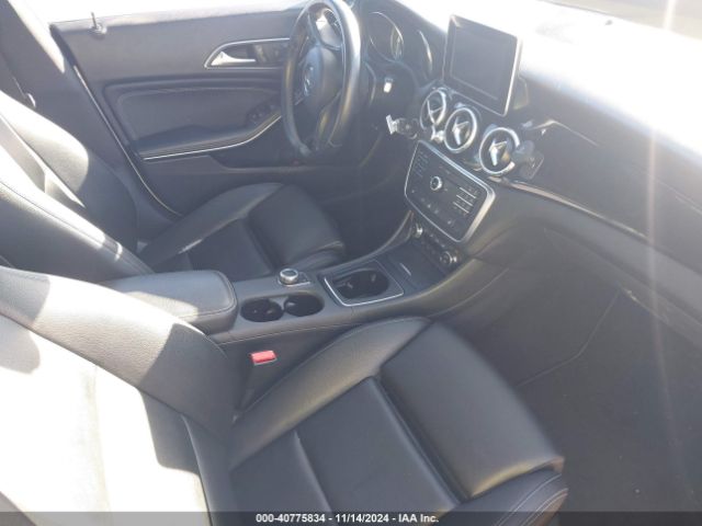 2016 MERCEDES-BENZ CLA 250 WDDSJ4GB6GN358047 Photo 4