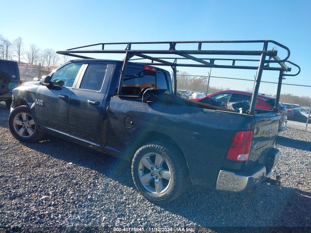 1C6RR7GT8JS141806 RAM 1500 Big Horn  4x4 6'4 Box