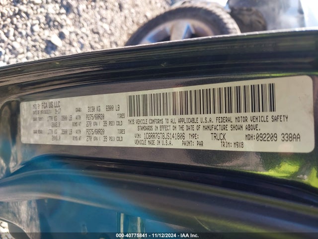 1C6RR7GT8JS141806 RAM 1500 Big Horn  4x4 6'4 Box