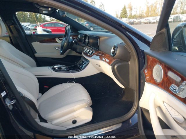 WDDZF4KB7HA106551 Mercedes-Benz E 300 4matic