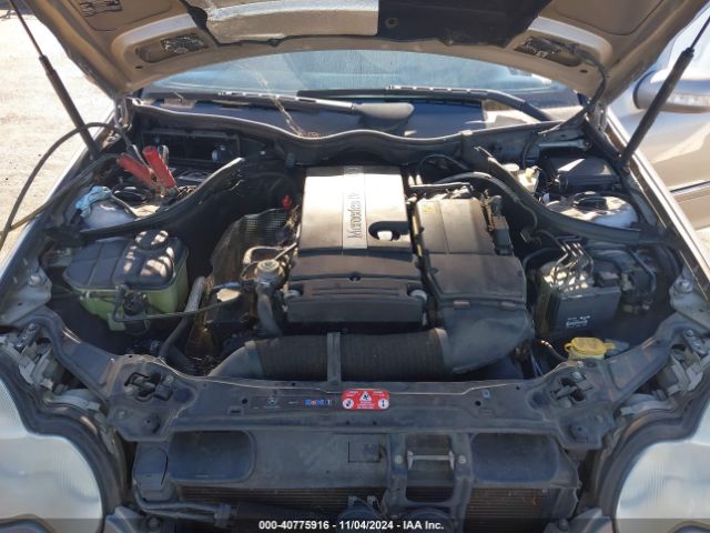 2004 MERCEDES-BENZ C-CLASS WDBRF40J54F454249 Photo 9
