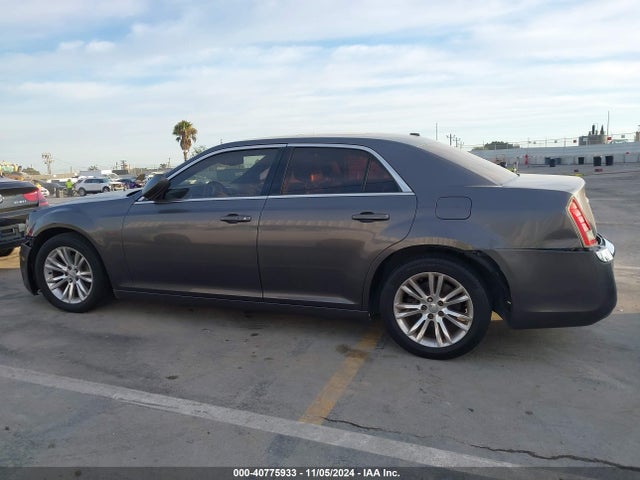 Chrysler 300 2014 2C3CCAAG4EH200747 Image 14