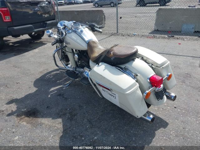 2015 HARLEY-DAVIDSON FLHR 1HD1FBM13FB689321 Photo 2