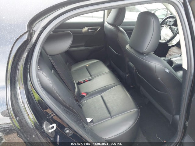 JTHKD5BH1E2203891 Lexus CT 200H