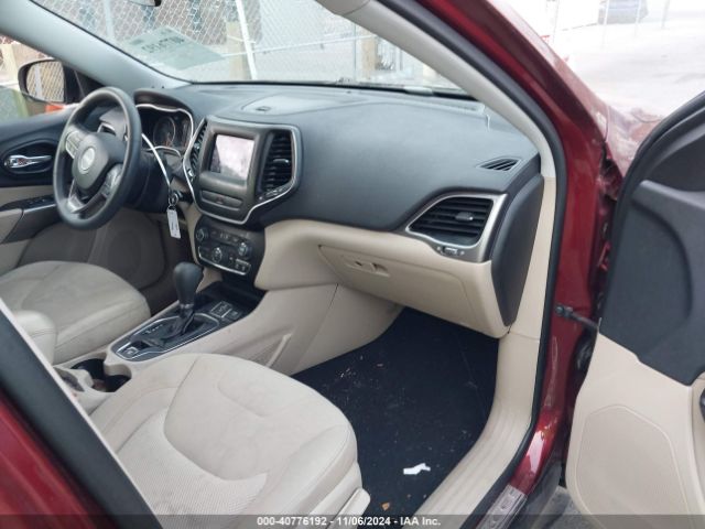 1C4PJLCB1KD313547 Jeep Cherokee Latitude Fwd