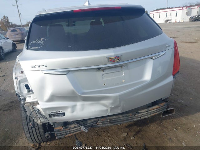 2017 CADILLAC XT5 1GYKNDRS6HZ139802 Photo 5