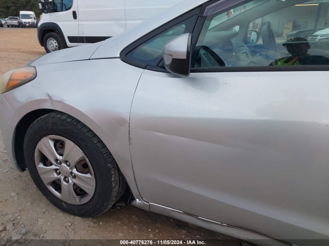 KIA FORTE LX 2015 KNAFK4A62F5276199 Image 6