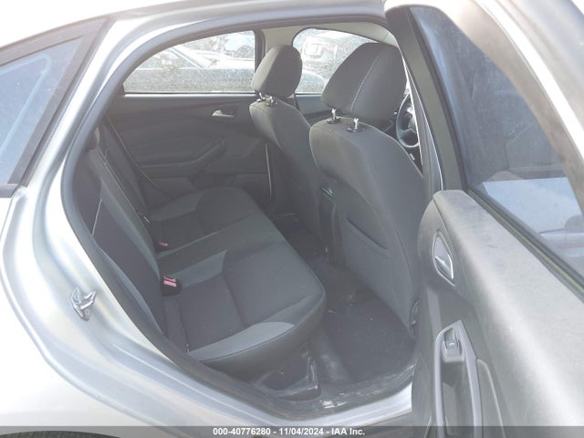 Ford FOCUS SE 2014 1FADP3F2XEL451844 Image 8