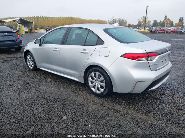 Toyota COROLLA LE 2022 5YFEPMAE5NP339885 Image 3