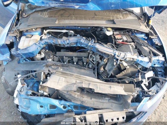 Ford FOCUS SE 2018 1FADP3K25JL308848 Image 10