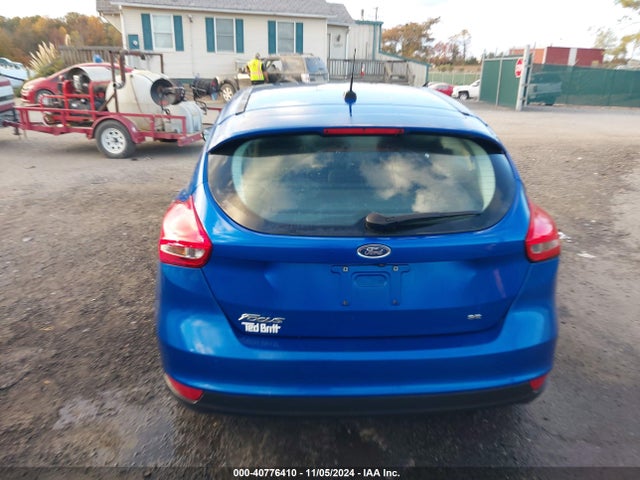 Ford FOCUS SE 2018 1FADP3K25JL308848 Image 17